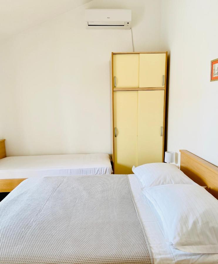 Apartmani Silence Rogoznica  Exteriör bild